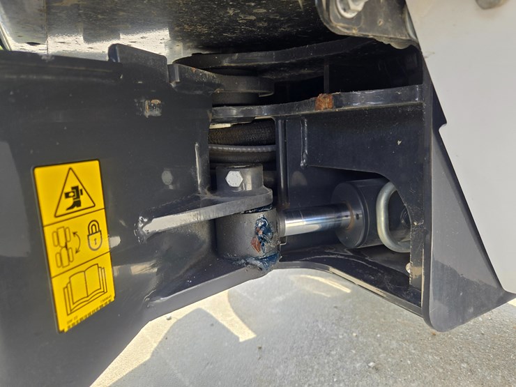 2023-bobcat-l28-image-54