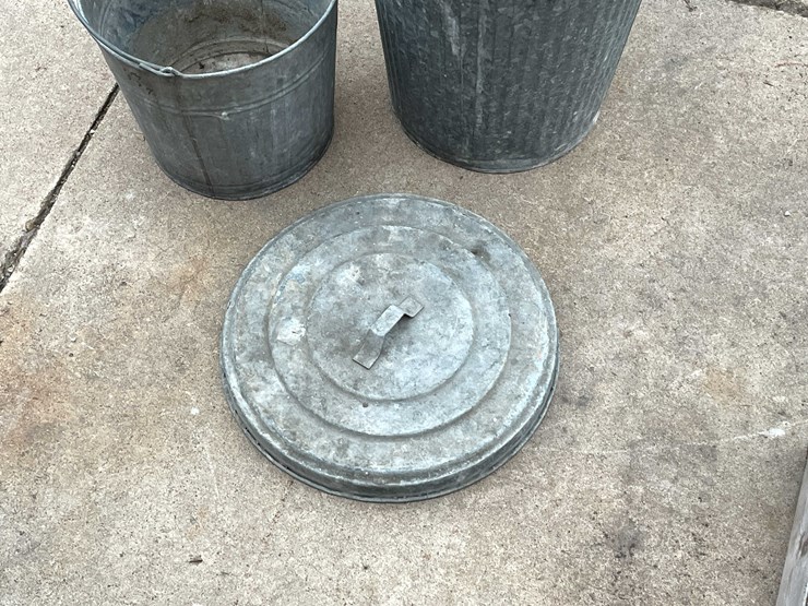 #7018-•-milk-can,-watering-can,-and-galvanized-bucket-(o3)-image-12