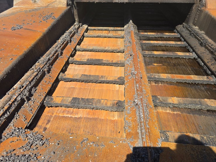 2006-caterpillar-ap-1000d-image-36