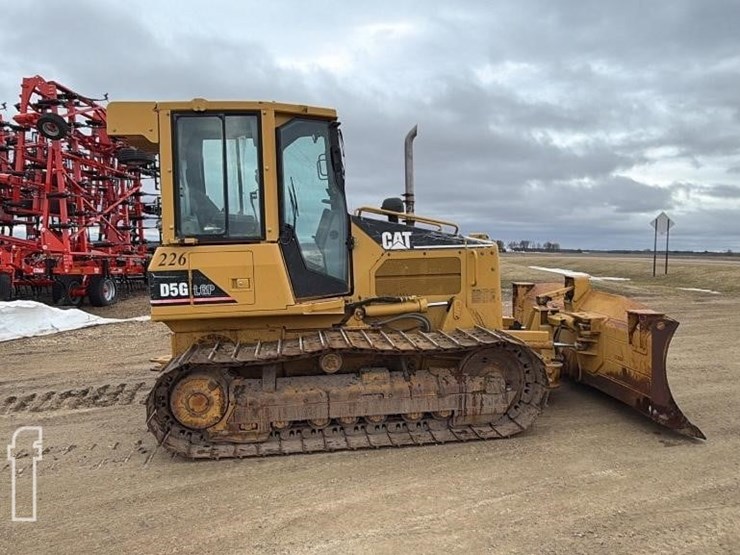 2005-caterpillar-d5g-lgp-image-2