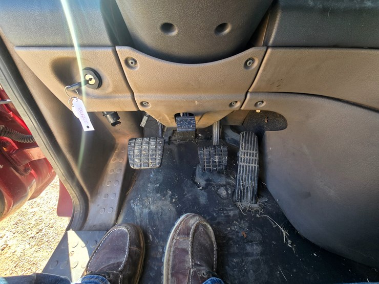 2014-freightliner-cascadia-125-image-69