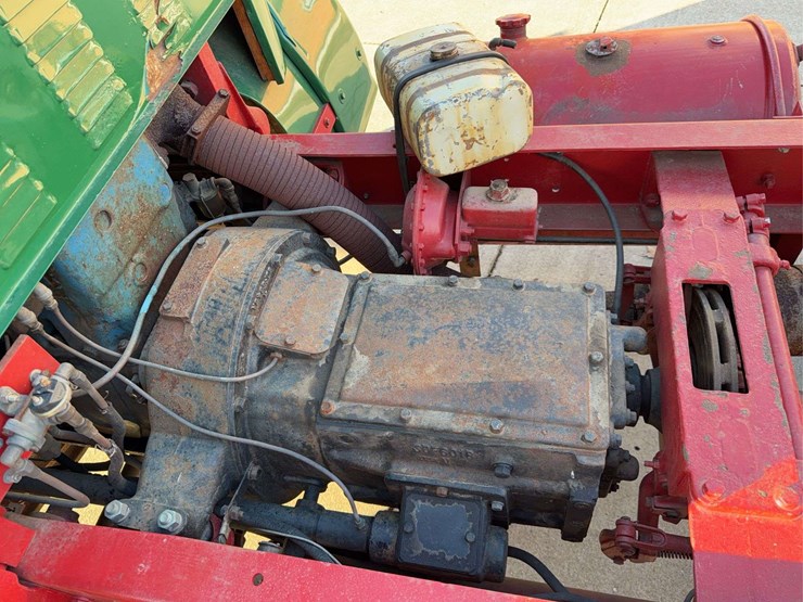 autocar-u70-truck-tractor-image-14