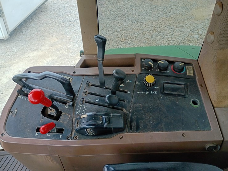 john-deere-7800-image-39