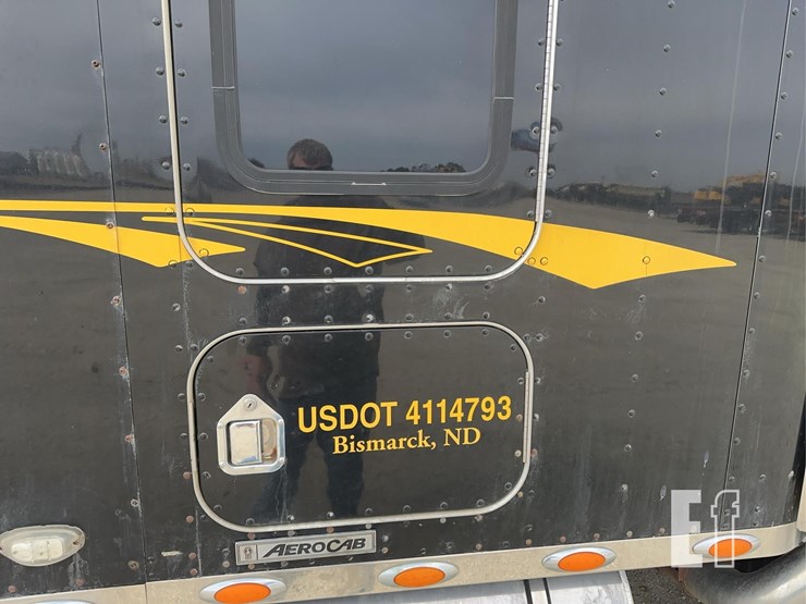 2005-kenworth-t800-image-29