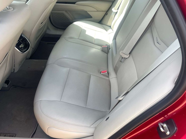 2015-cadillac-xts-4-door-sedan-(144,760-miles)-image-14