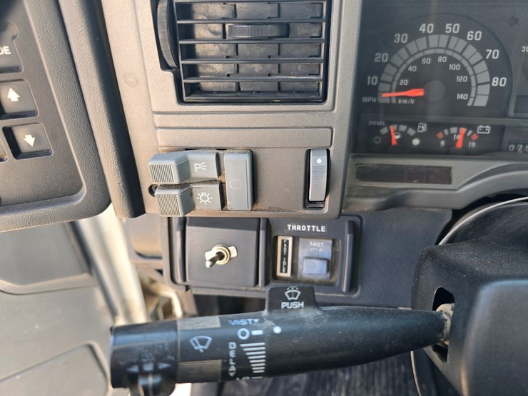 #22520-•-2002-gmc-c7500-dump-truck-image-44