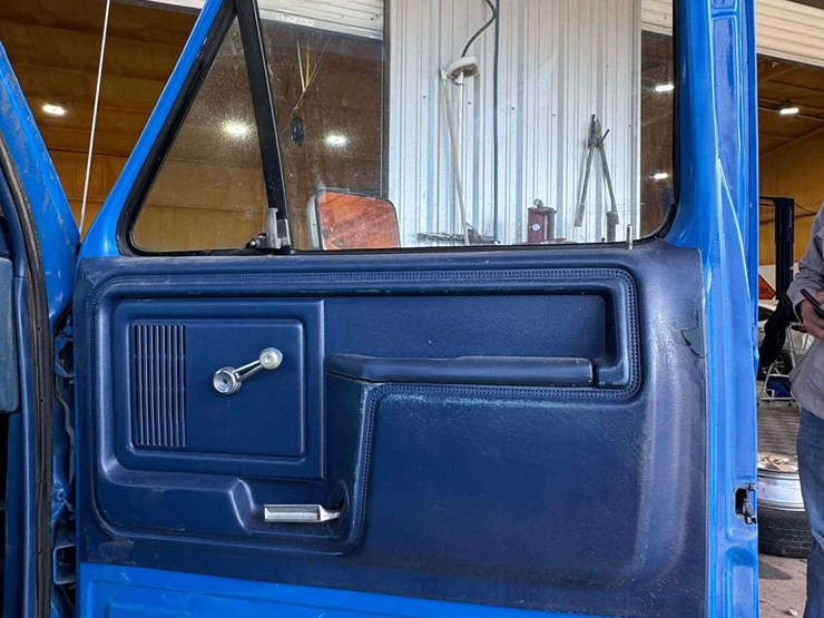 1984-ford-f150-image-17