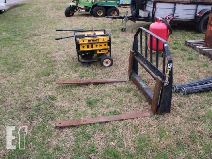 #1114-pallet-forks-with-headache-rack-quick-hitch-image-2