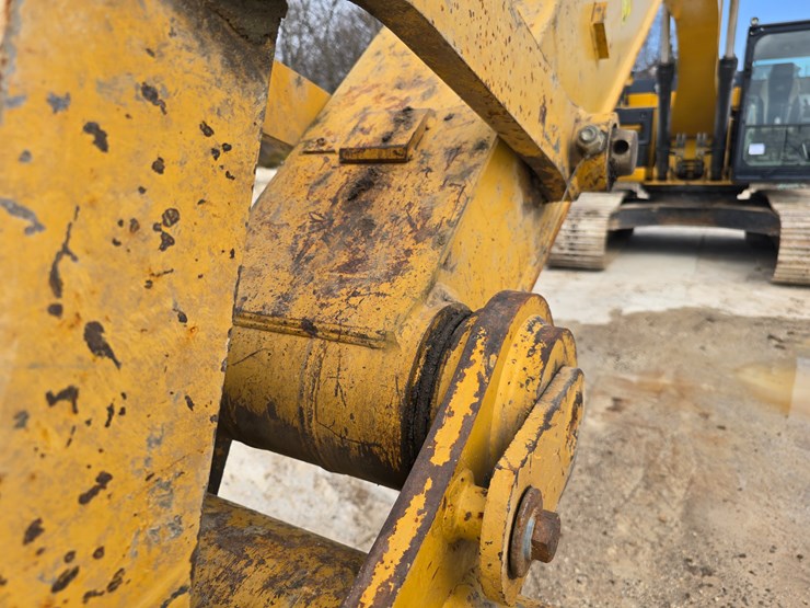 2013-caterpillar-324el-image-21