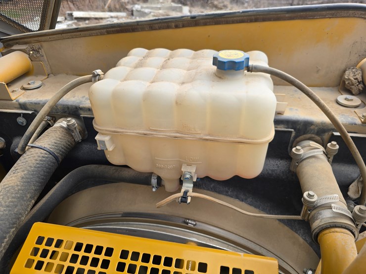 2013-caterpillar-324el-image-36