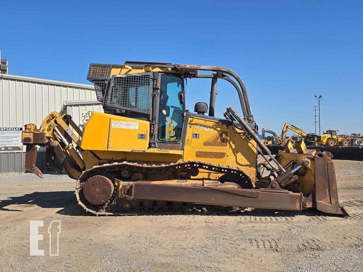 2008-deere-750j-image-6