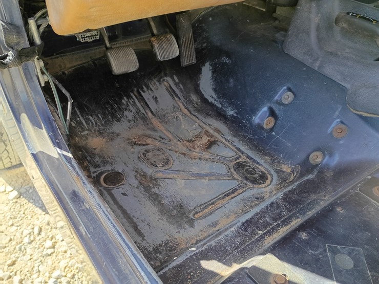 1997-jeep-wrangler-image-33