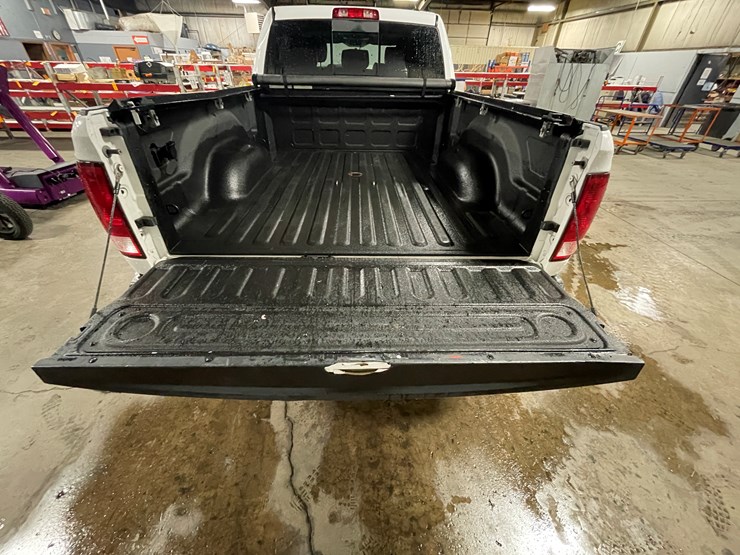 2012-dodge-3500-image-74