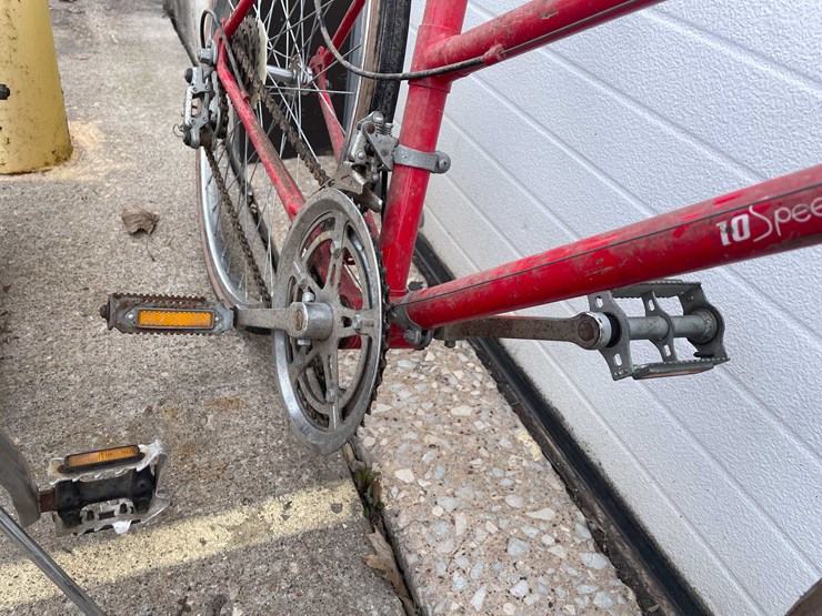 #7074-•-(4)-bikes-(o4)-image-24