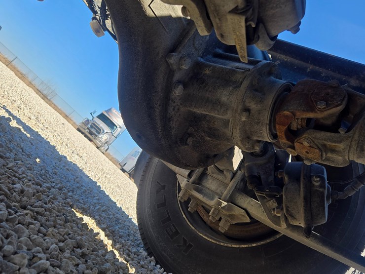 2006-freightliner-columbia-120-image-77