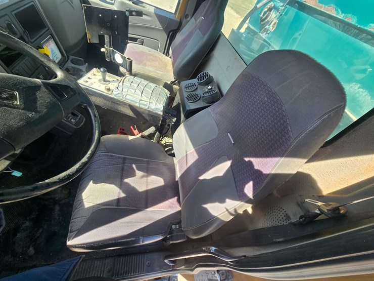 2013-international-workstar-7400-image-48