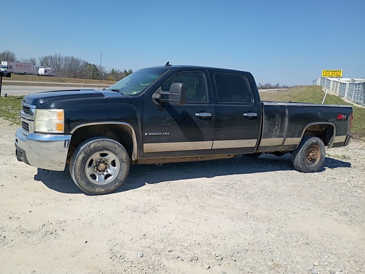 2007-chevrolet-silverado-2500-image-2