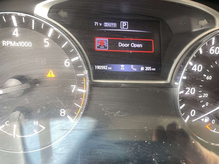 2020-nissan-pathfinder-image-26