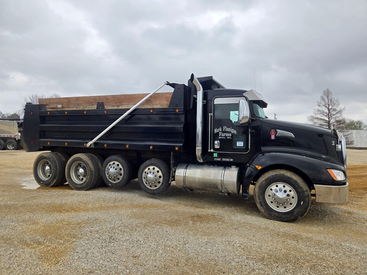 2014-kenworth-t660-image-26