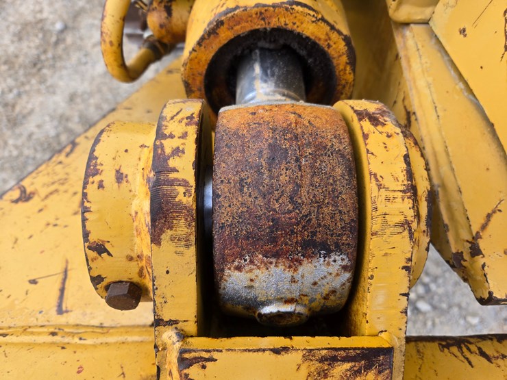 1996-caterpillar-953b-image-93