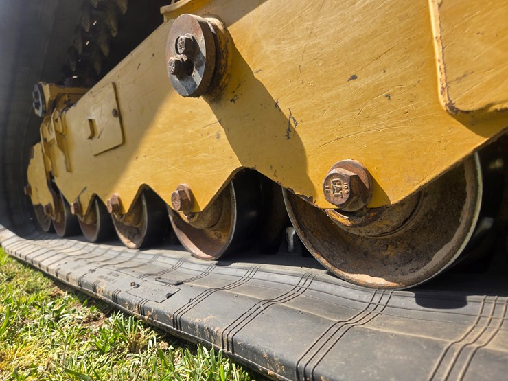 2018-caterpillar-299d2-image-70