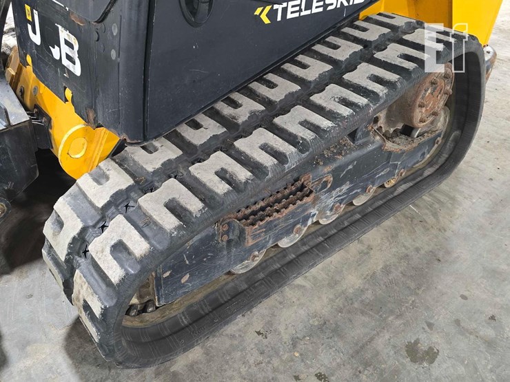 2022-jcb-3ts-8t-image-26