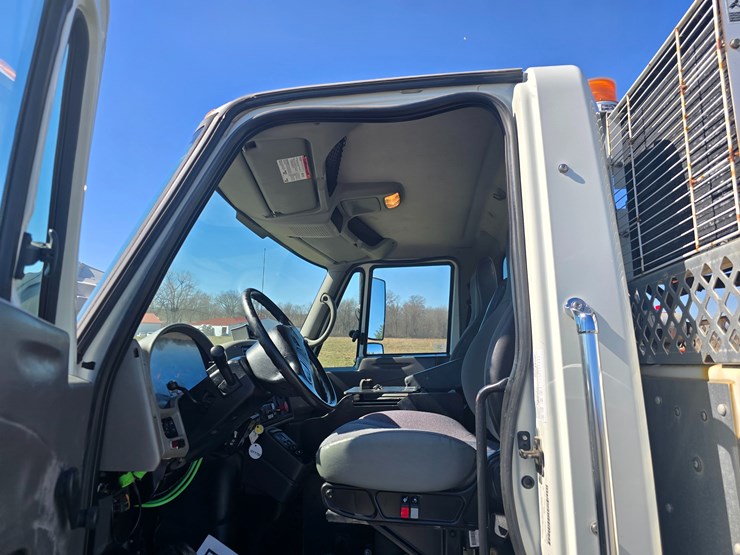 2008-international-durastar-4300-image-53