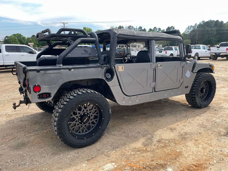 1988-am-general-m998-image-4