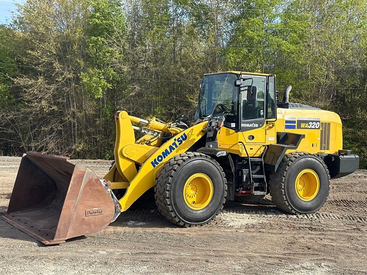 2018-komatsu-wa320-8-image-1