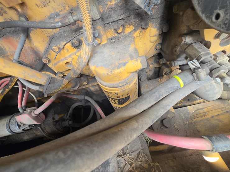 2005-caterpillar-953c-image-34