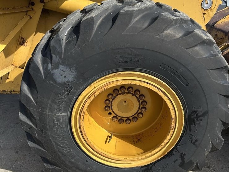 2000-caterpillar-938g-image-17