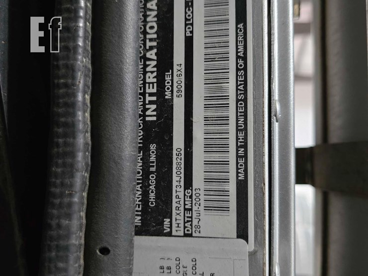 2004-international-paystar-5900-image-33