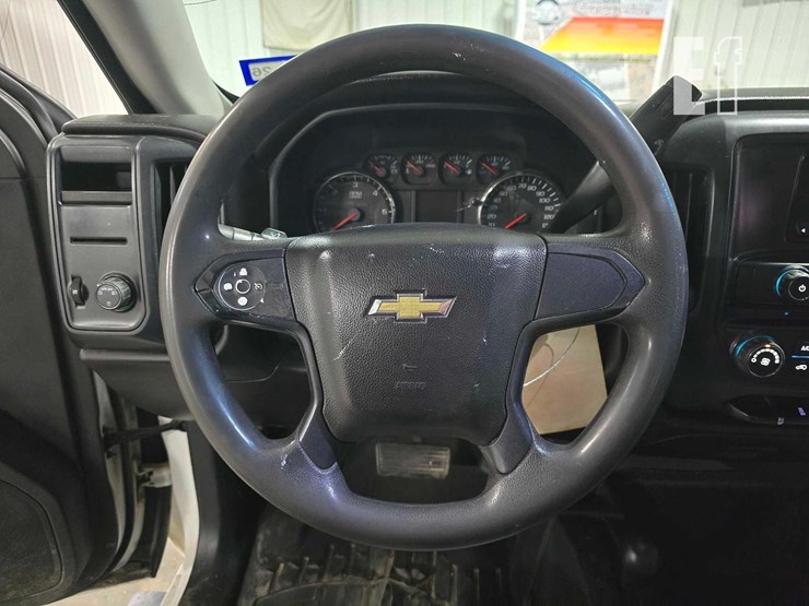 2015-chevrolet-silverado-1500-image-10