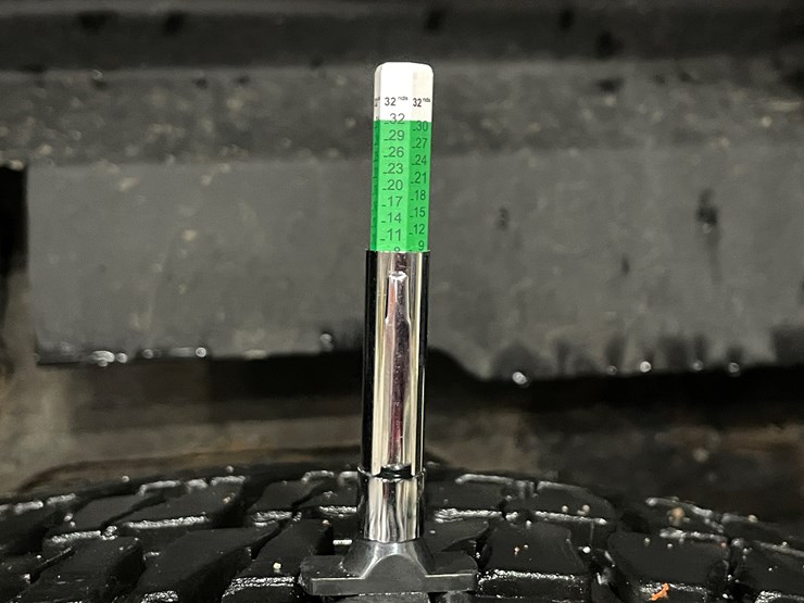 2012-dodge-3500-image-108