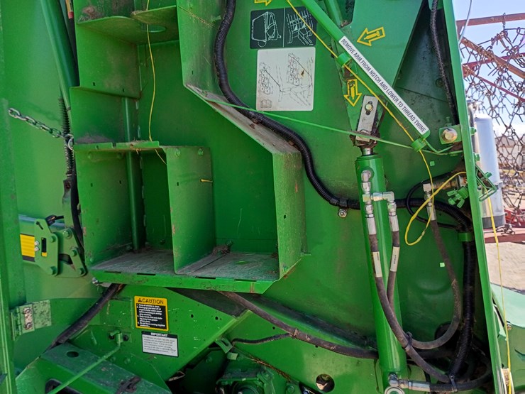 2014-john-deere-469-image-33