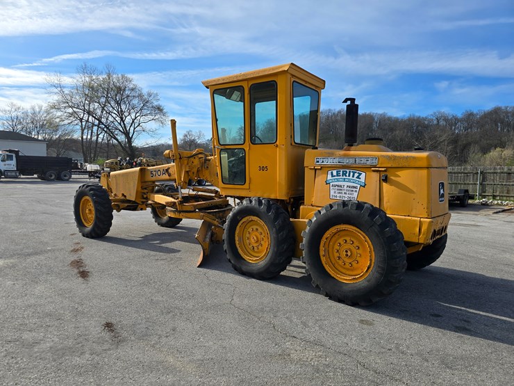 1971-deere-570a-image-7