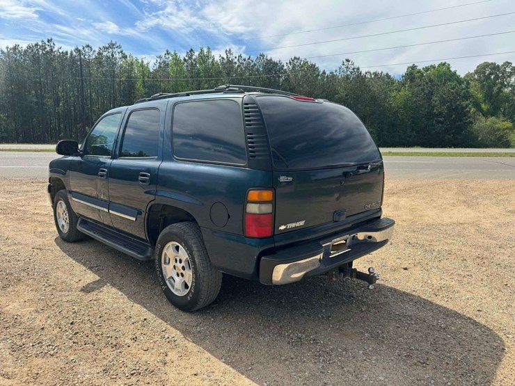 2005-chevrolet-tahoe-image-5