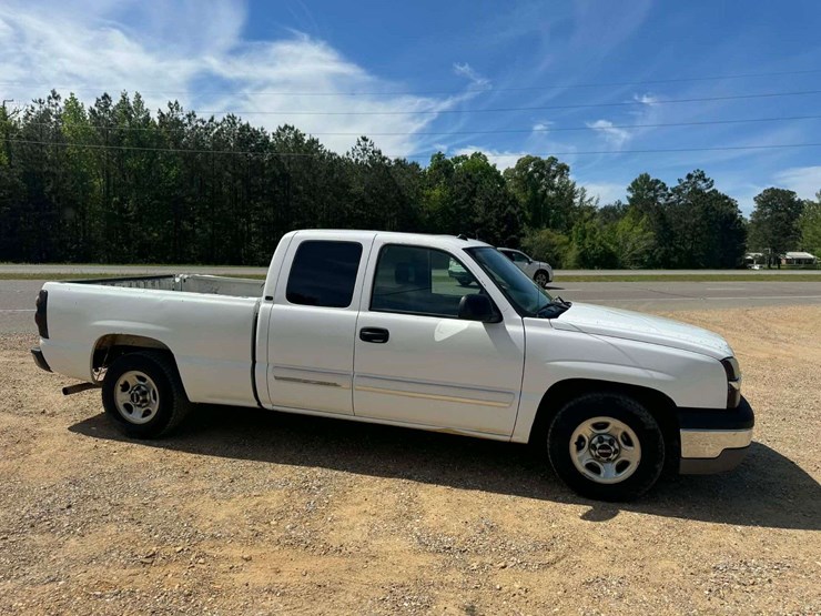 2004-chevrolet-1500-image-7