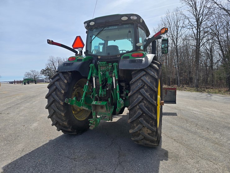 john-deere-6125r-image-12