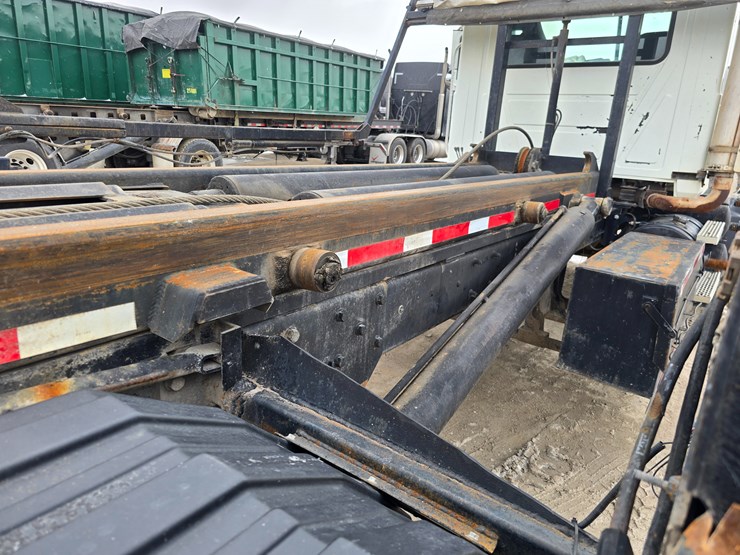 #22590-•-2007-mack-cv713-granite-roll-off-truck-image-72