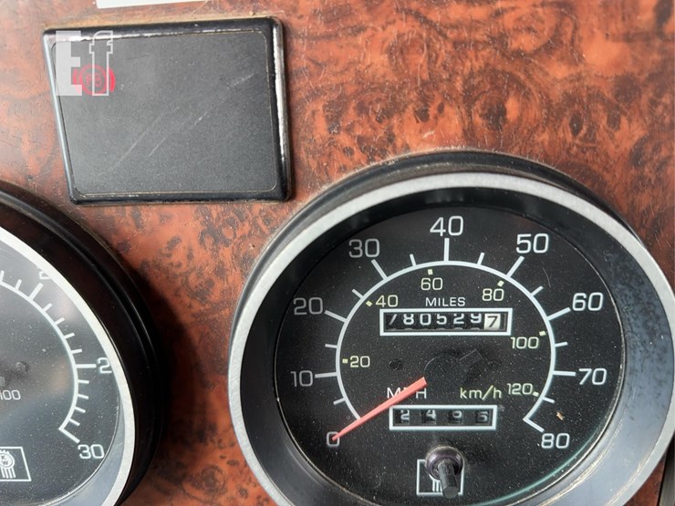 2005-kenworth-t800-image-64