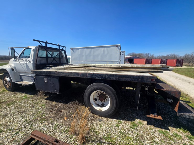 1997-ford-f700-image-7