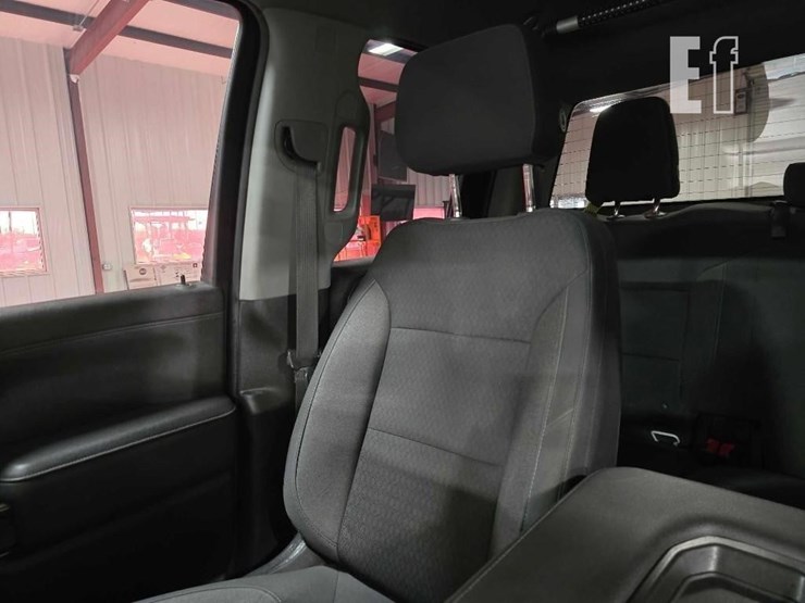 2021-gmc-sierra-1500-image-17