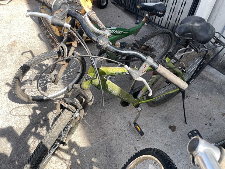 #7073-•-(3)-bikes-(o4)-image-11