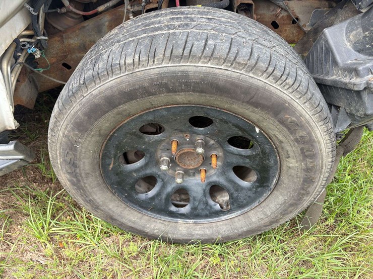 2010-chevrolet-tahoe-image-7