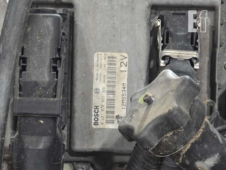 2005-mack-chn613-image-19