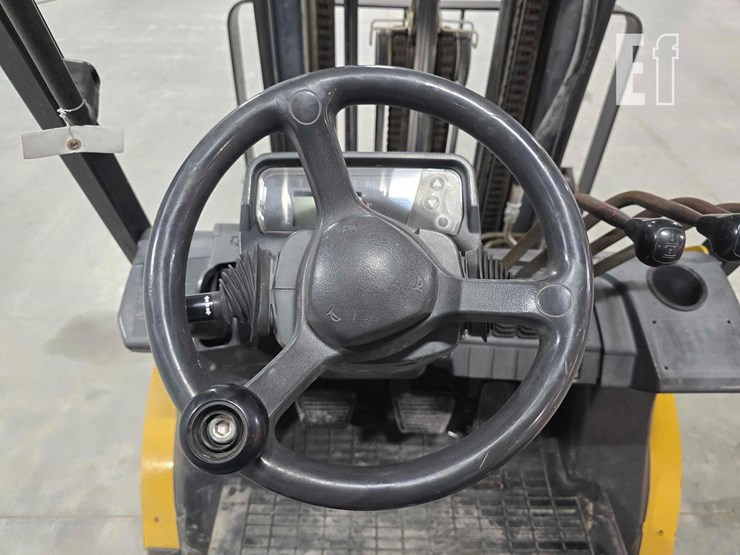 2019-caterpillar-gp25n-image-14