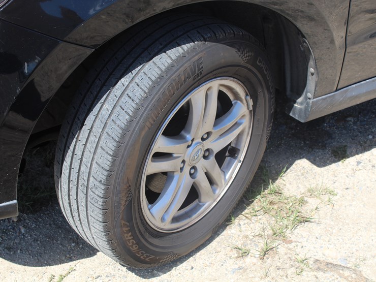 2010-hyundai-santa-fe-image-5