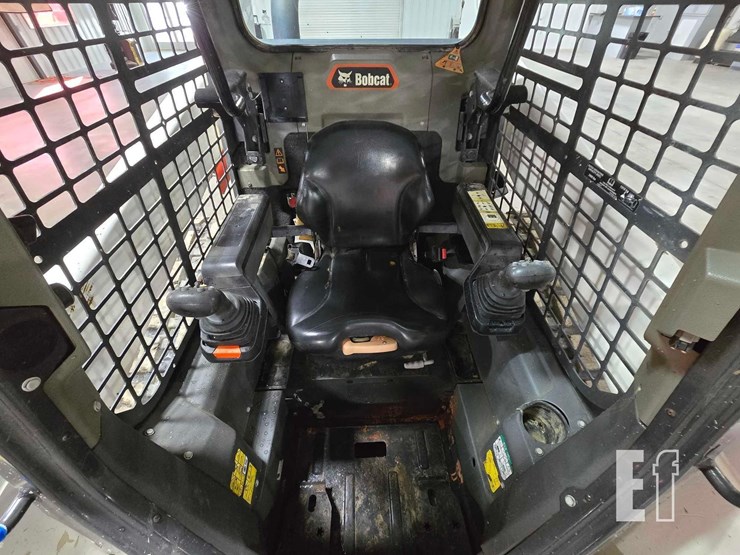 2020-bobcat-t76-image-14