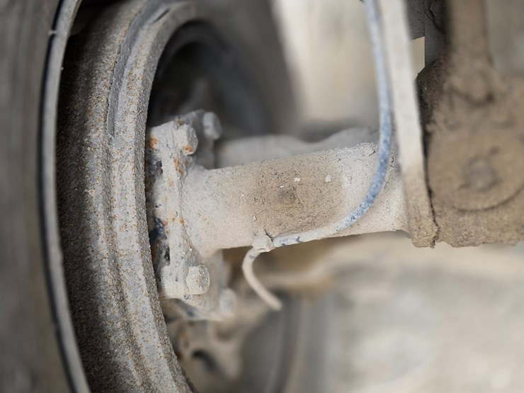 #22590-•-2007-mack-cv713-granite-roll-off-truck-image-31